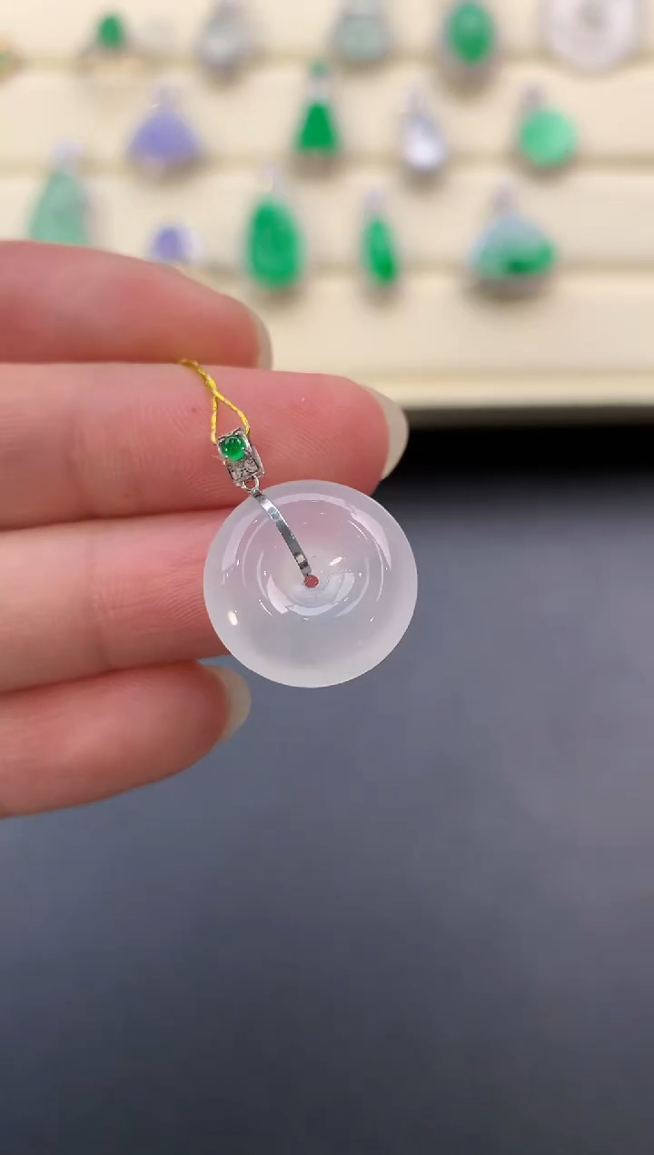 【闪购商品】翡翠颈饰18K金镶嵌W74