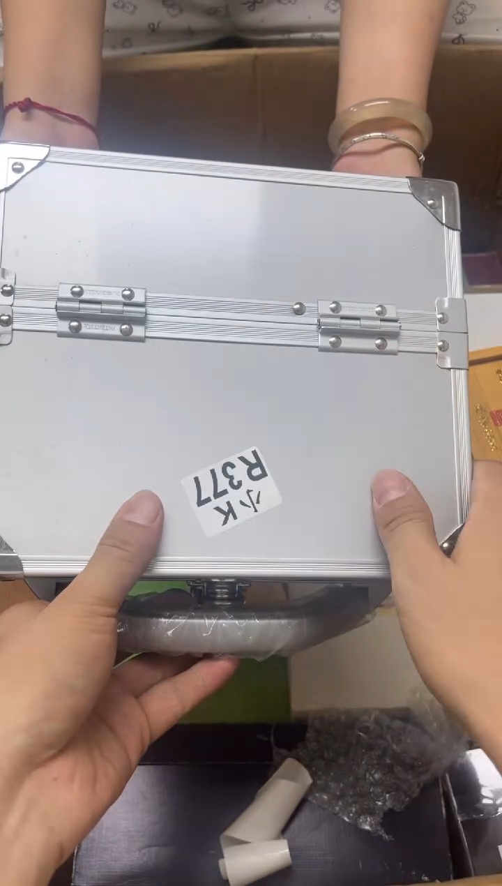 瓷片Z**大377 Z大大大 