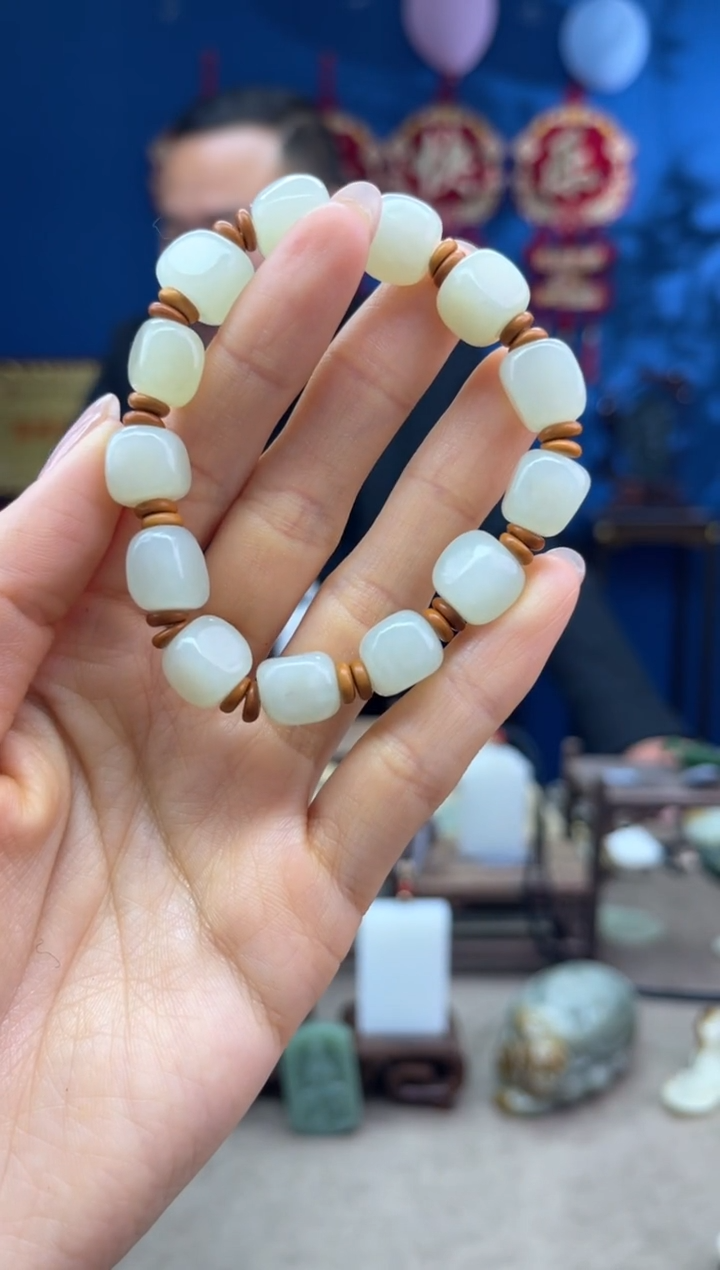 【闪购商品】和田玉颈饰未镶嵌1