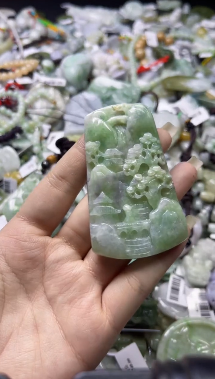 【闪购商品】翡翠颈饰未镶嵌00004299