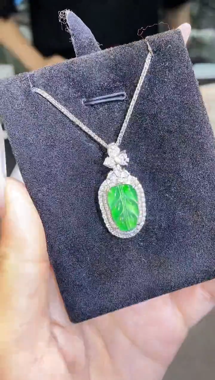 【闪购商品】翡翠吊坠(不含链)未镶嵌多样性发货不含链其一