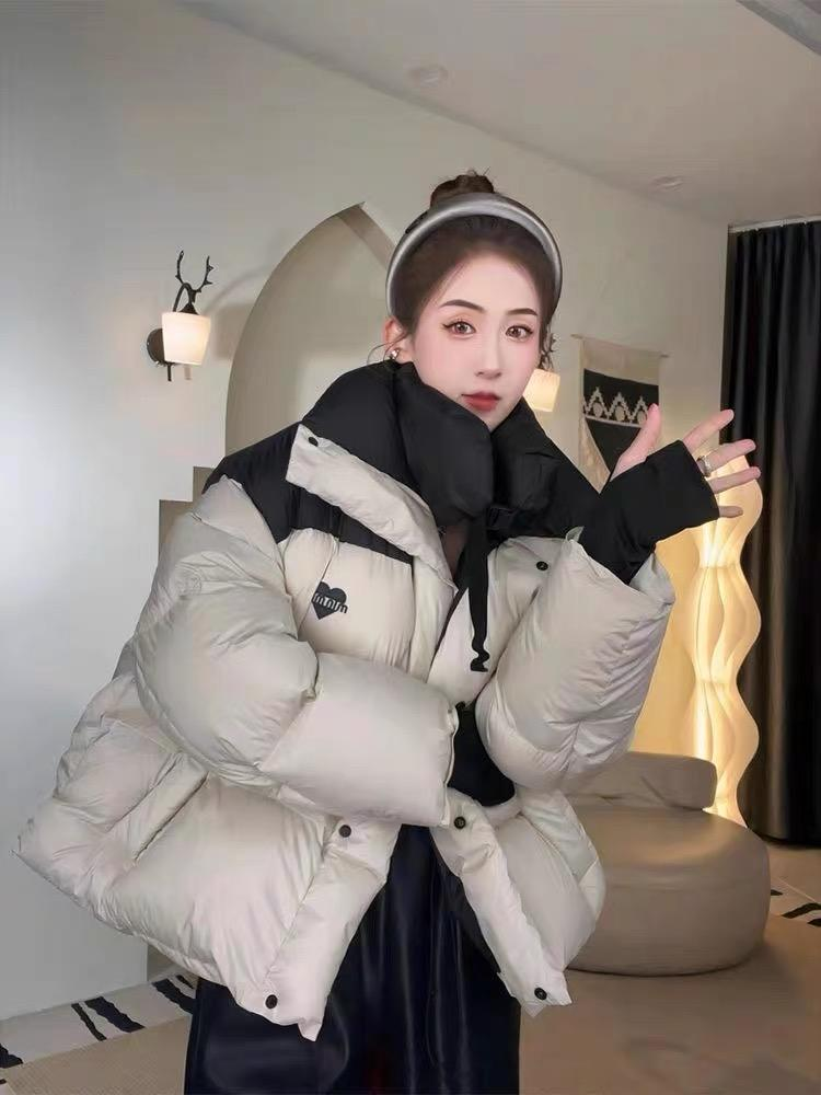 短款百搭拼接爱心羽绒服