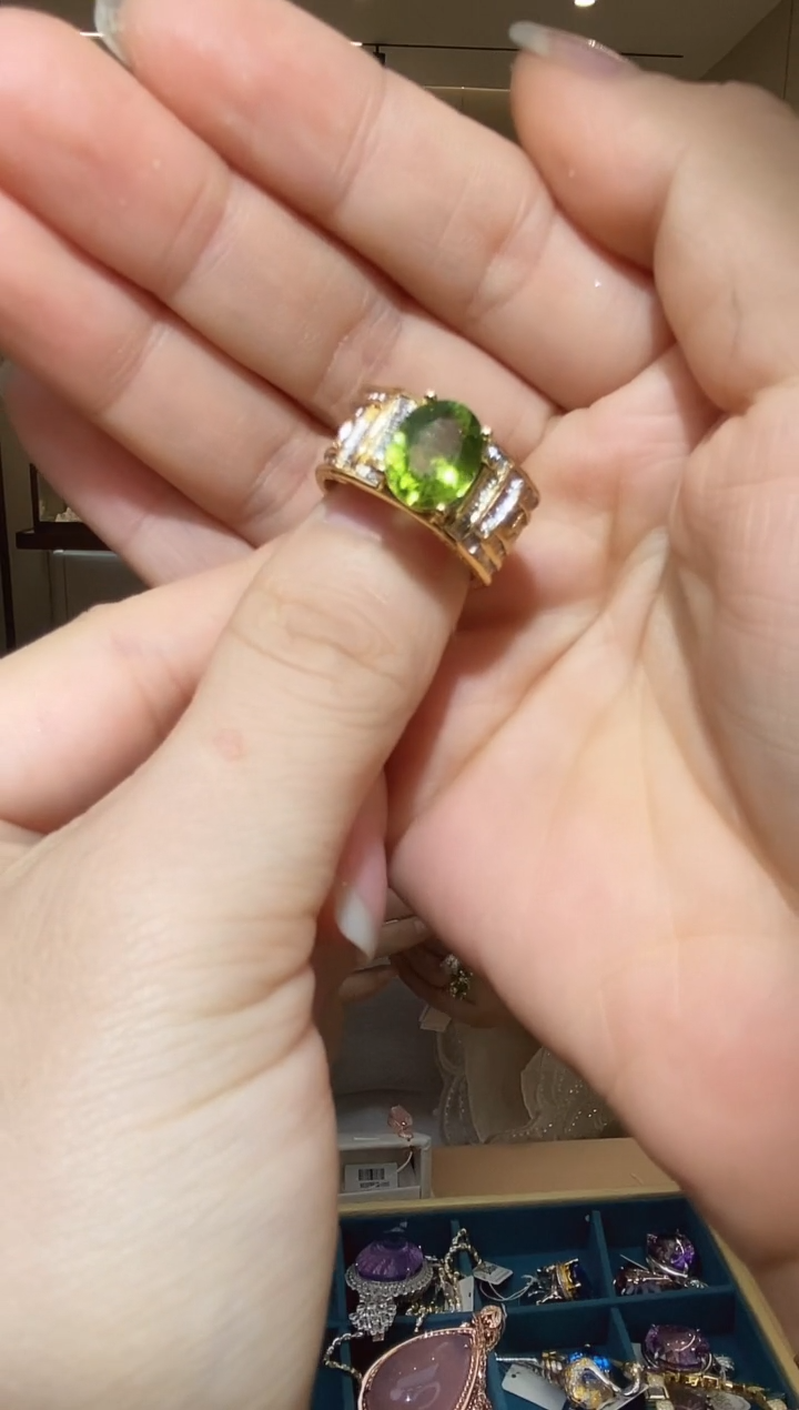 【闪购商品】橄榄石戒指银S925镶嵌戒指055