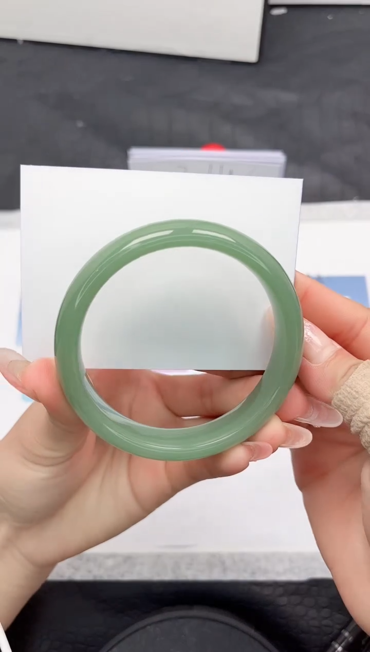 【闪购商品】石英质玉手镯未镶嵌N175-60