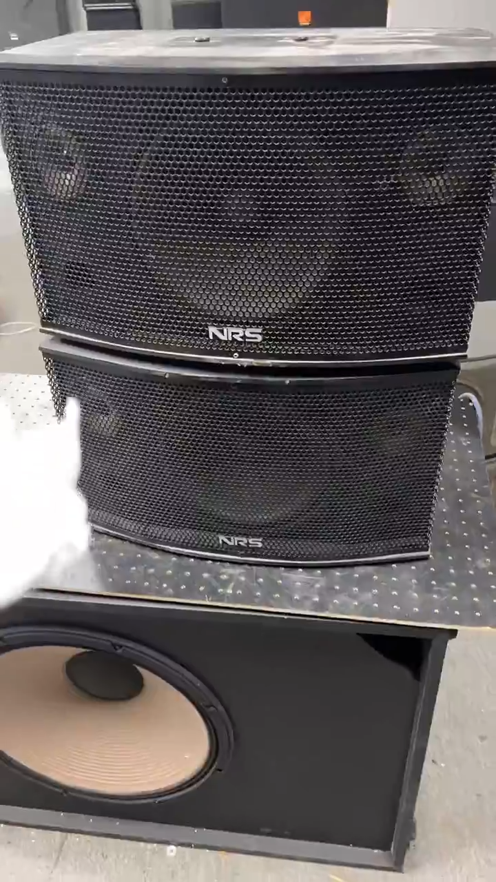 8新10寸二手音响一对，不包邮