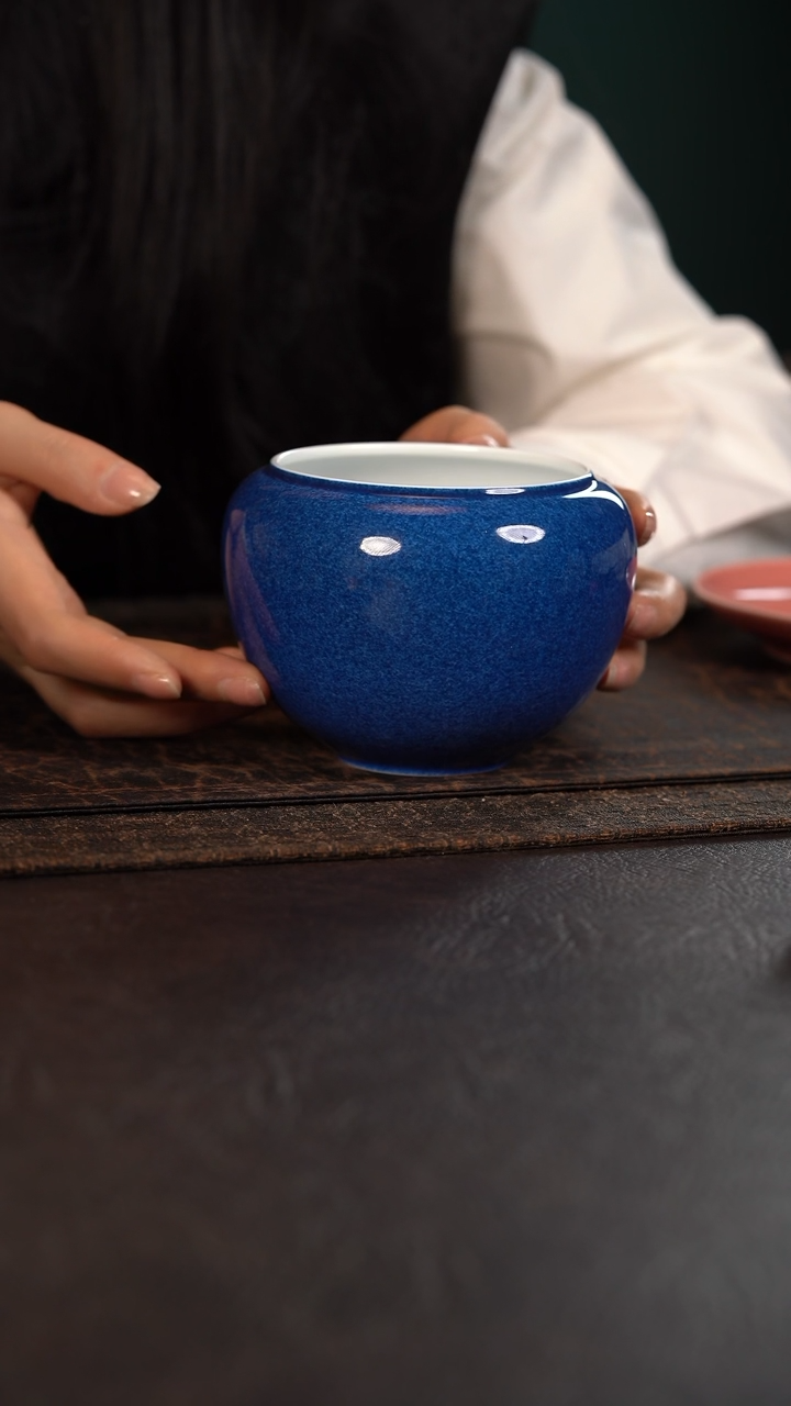 【闪购商品】杯初蓝舍洒蓝纯色苹果水洗