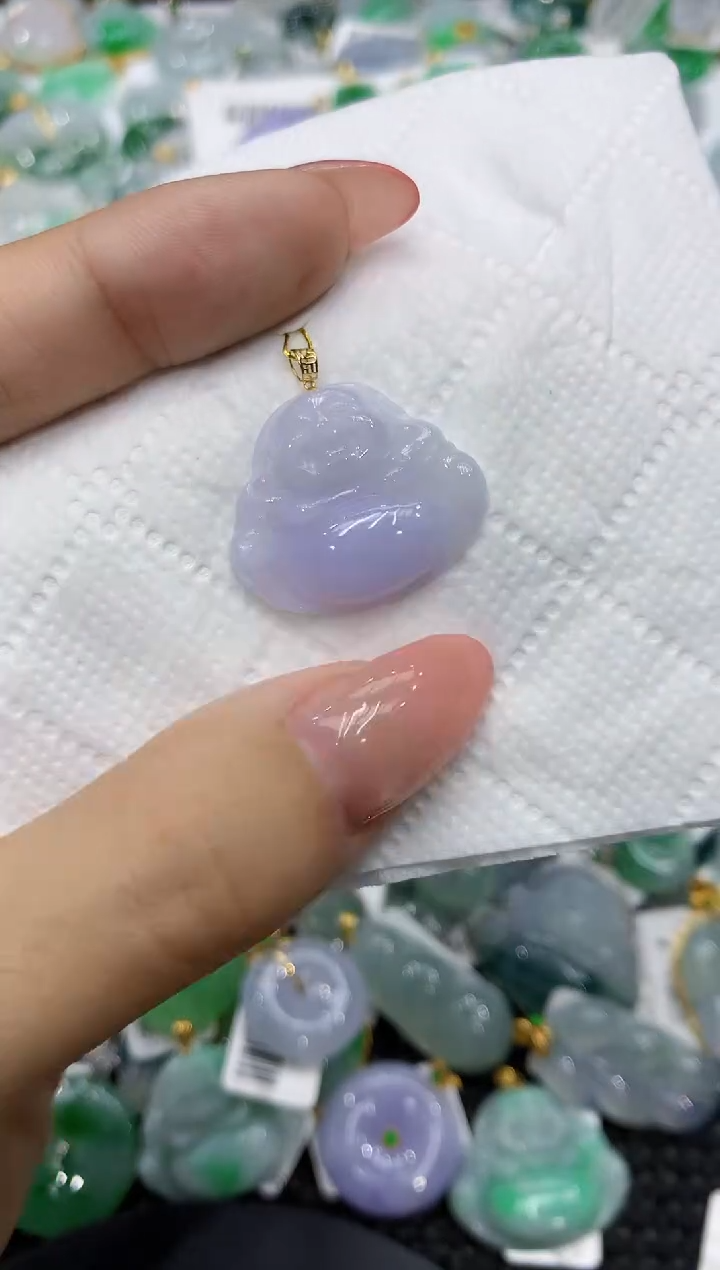 颈饰18K金镶嵌翡翠111111111111
