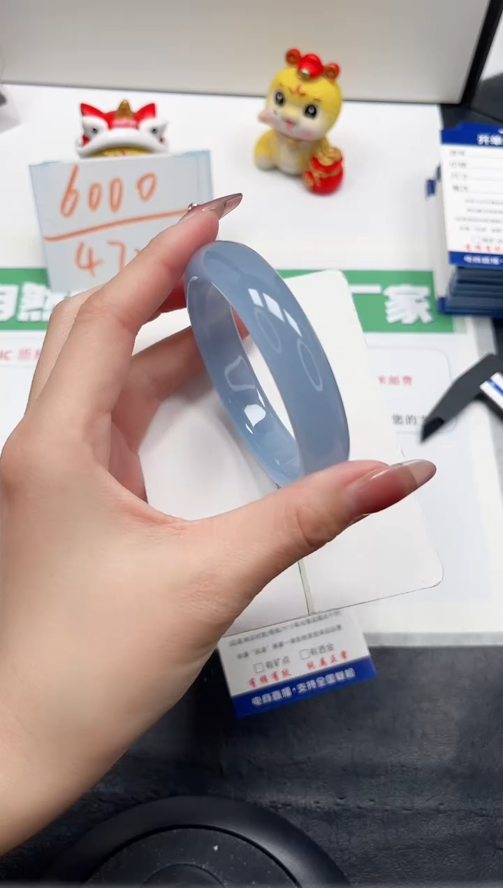 【闪购商品】石英质玉手镯未镶嵌58-59