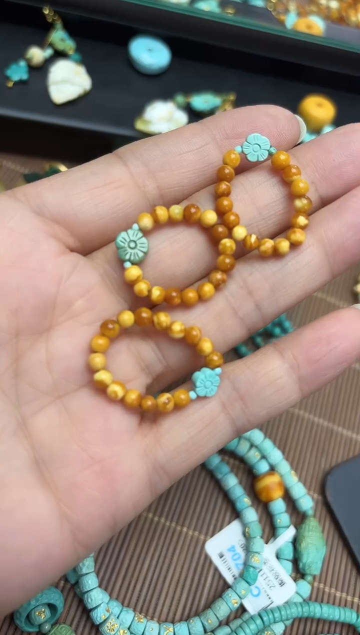 琥珀未镶嵌珠宝奇石戒指 多样性发一件