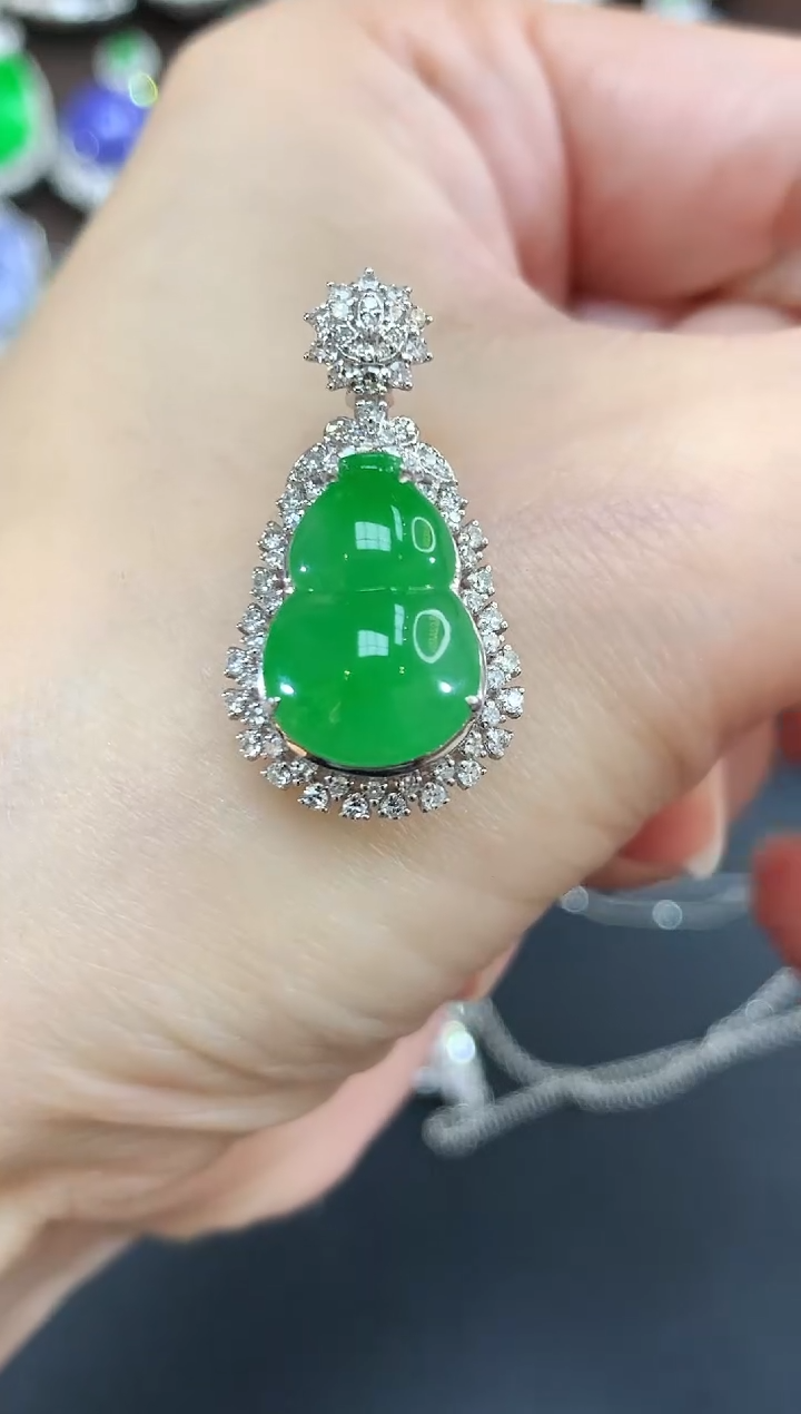 吊坠(不含链)18K金镶嵌翡翠167|
