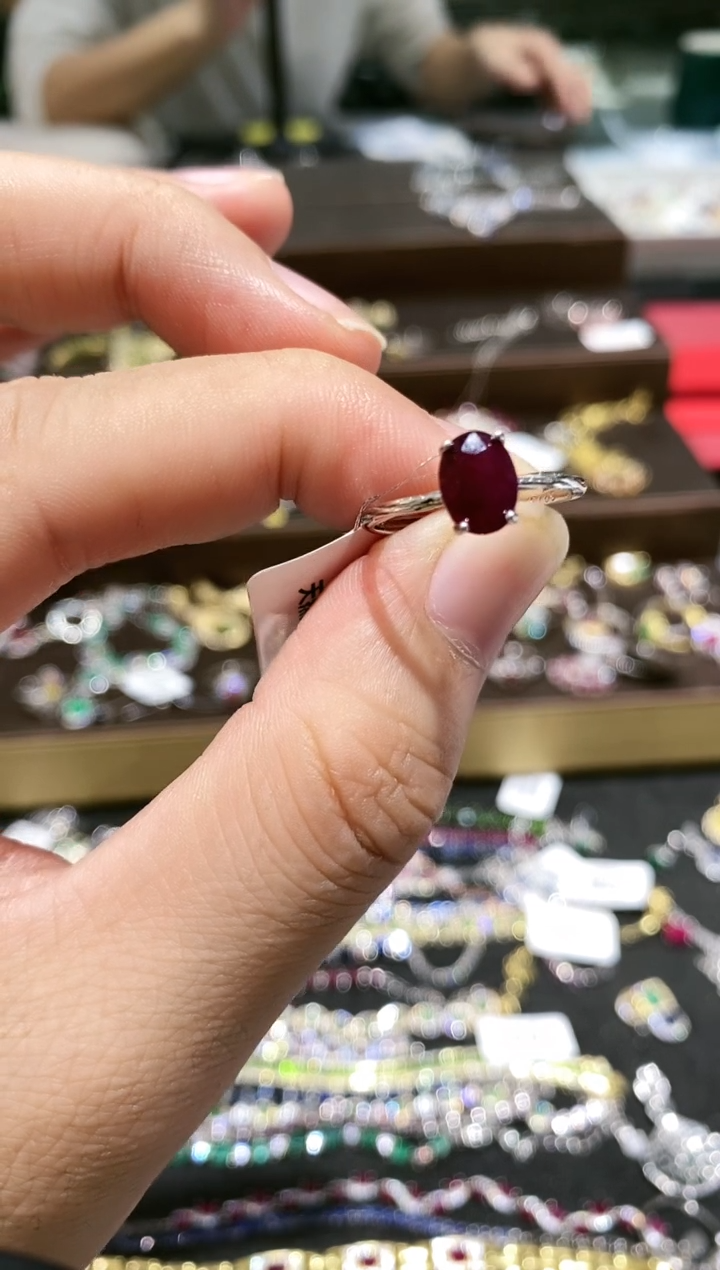 【闪购商品】红宝石戒指银S925镶嵌戒指