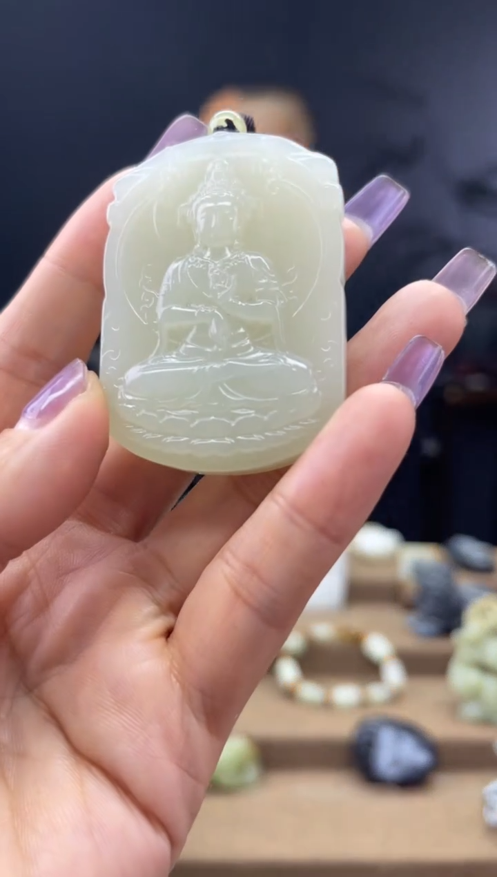 颈饰未镶嵌和田玉1