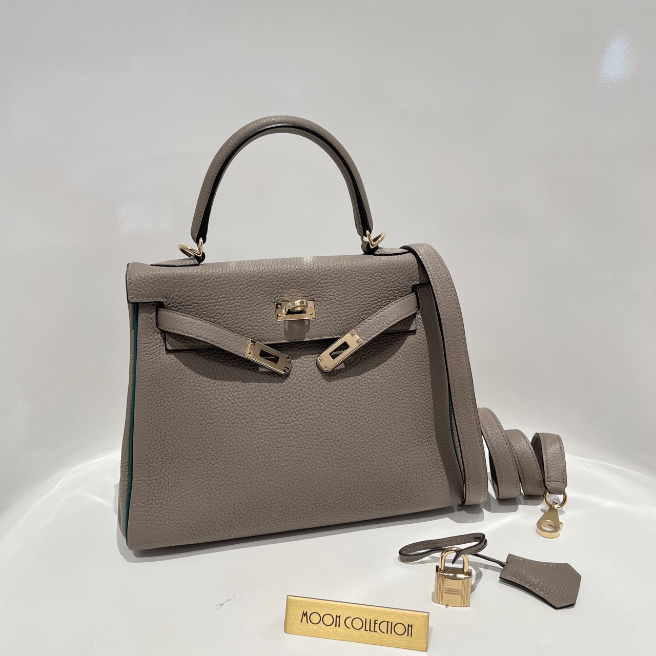 99新 Hermes/爱马仕 Kelly25银河灰M8滚边内拼z6孔雀绿 浅金扣D