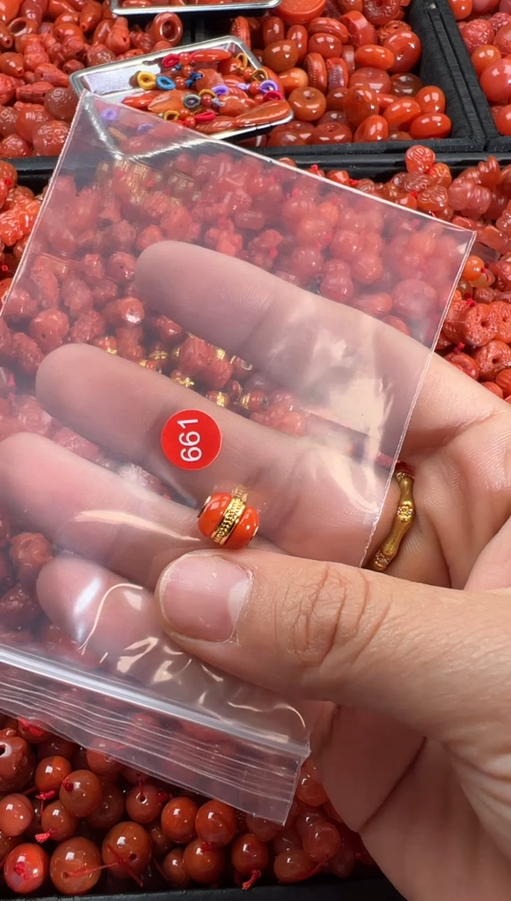 【闪购商品】南红玛瑙颈饰未镶嵌1