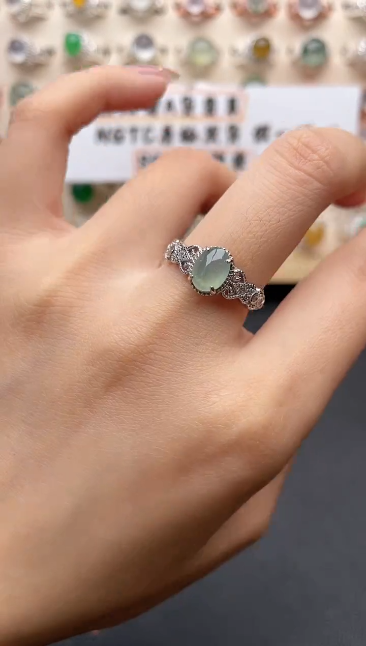 【闪购商品】翡翠戒指银S925镶嵌一物一证一礼盒