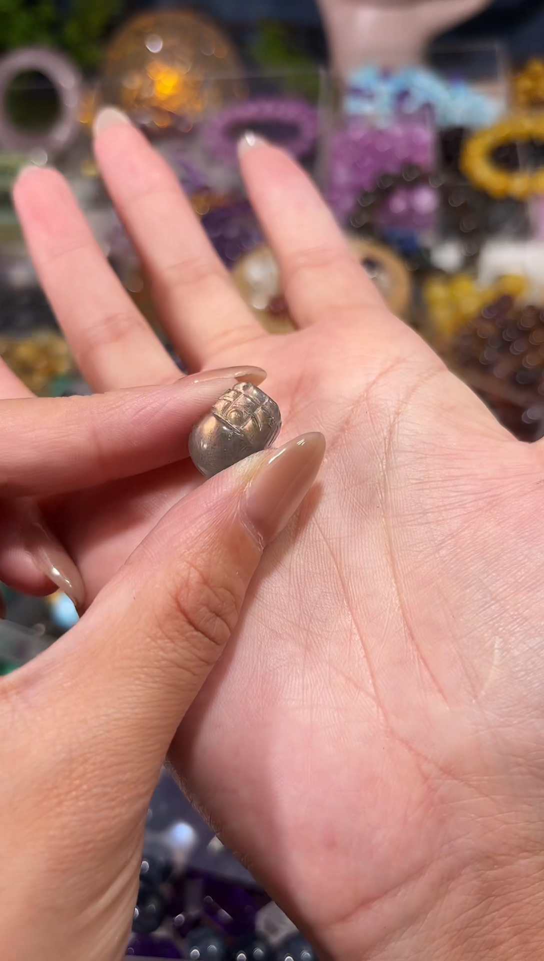 手串未镶嵌长石B30紫拉长貔貅