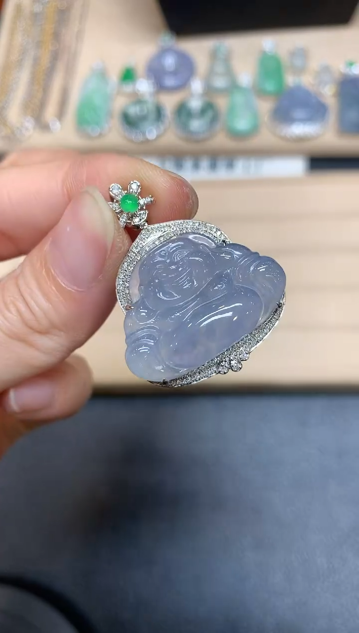 【闪购商品】翡翠颈饰18K金镶嵌佛公【无服务费】