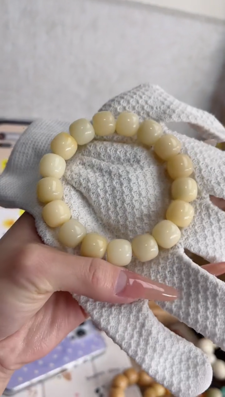 【闪购商品】菩提根/象牙果吊坠n53干磨嘎嘎冒油桶珠12*13mm