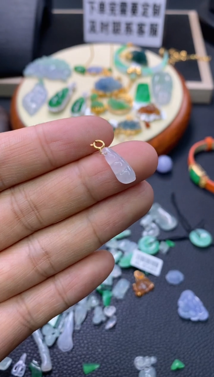 【闪购商品】翡翠颈饰18K金镶嵌翡翠净货29339