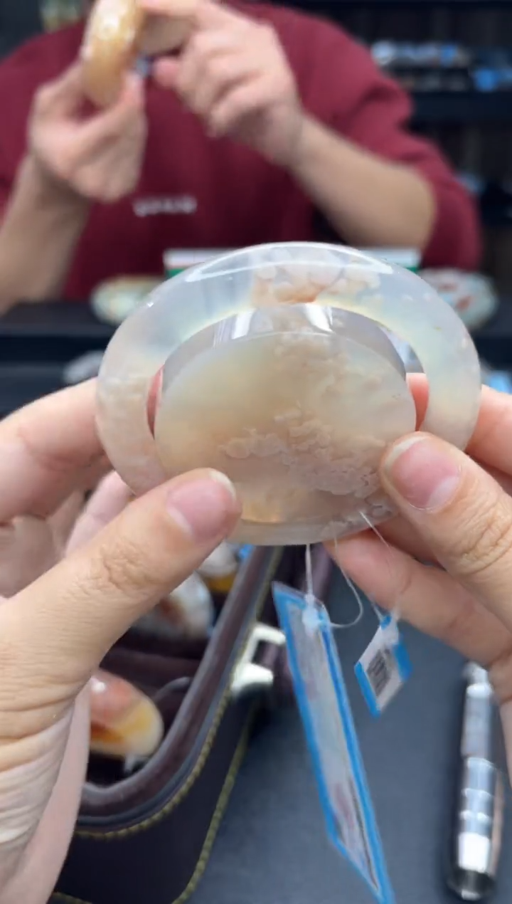 【闪购商品】石英质玉手镯未镶嵌933（56圈赠送镯心）