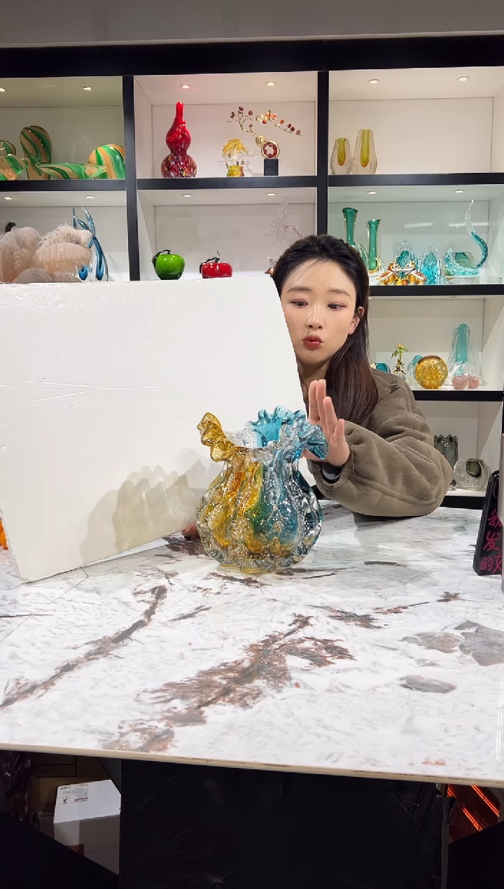 琉璃钱袋花瓶 现货