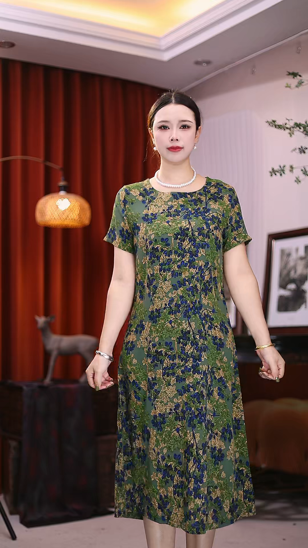 A18-【春色】常规碎花大码连衣裙印花夏季女装气质A字裙V领短袖