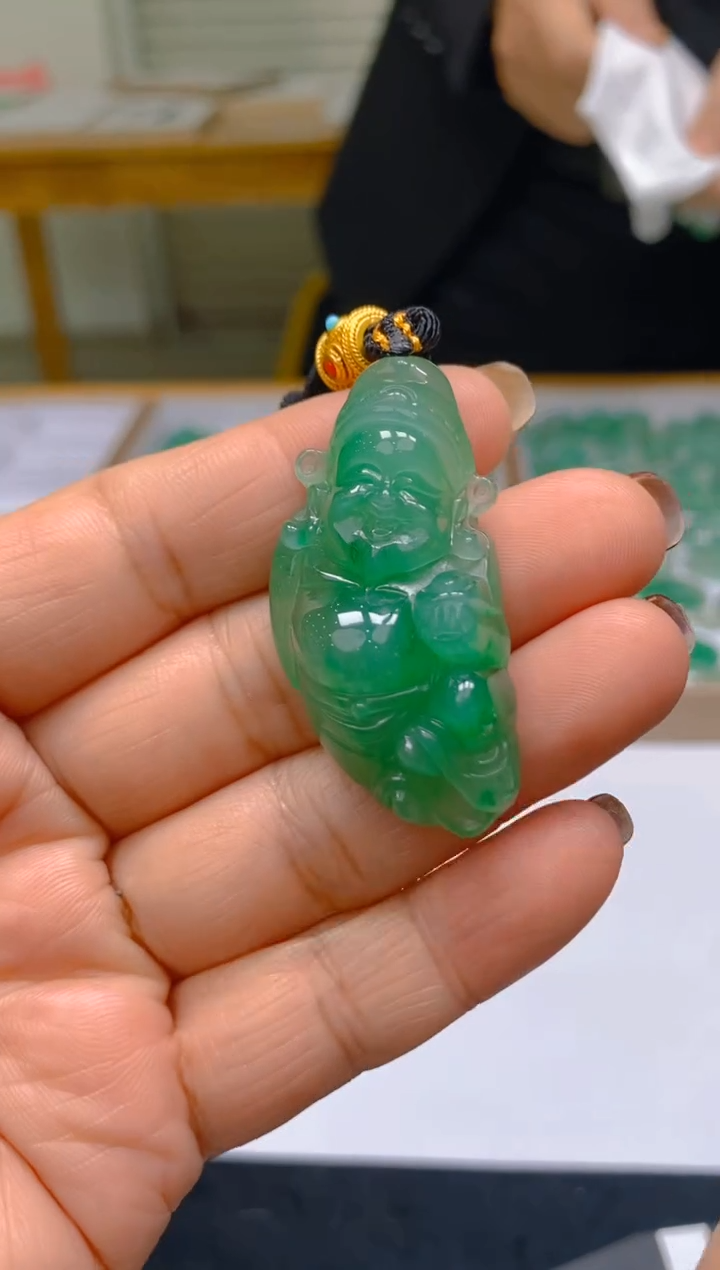 【闪购商品】石英质玉颈饰未镶嵌冰美人非洲翠001