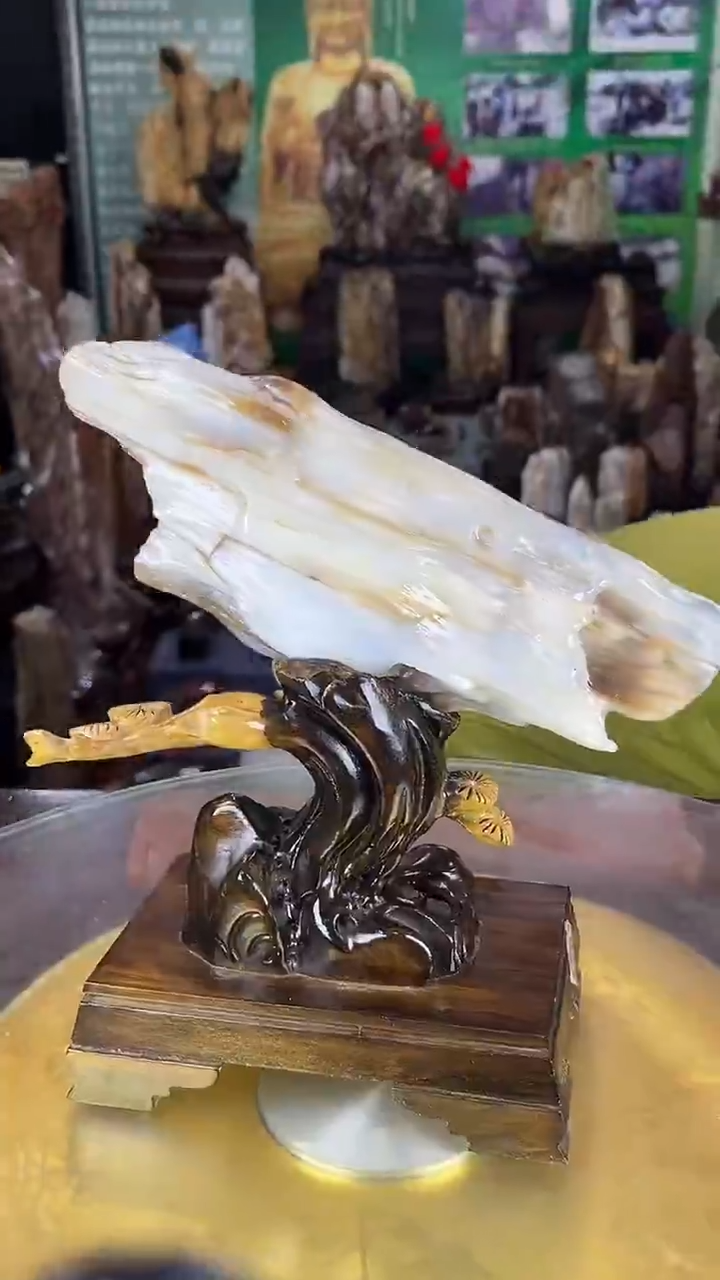 缅甸天然树化玉摆件