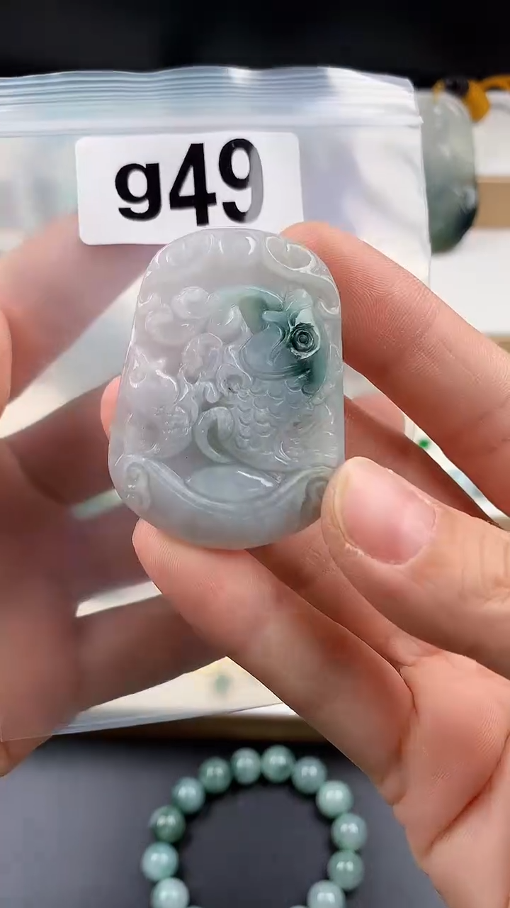 颈饰未镶嵌翡翠天然翡翠吊坠挂件