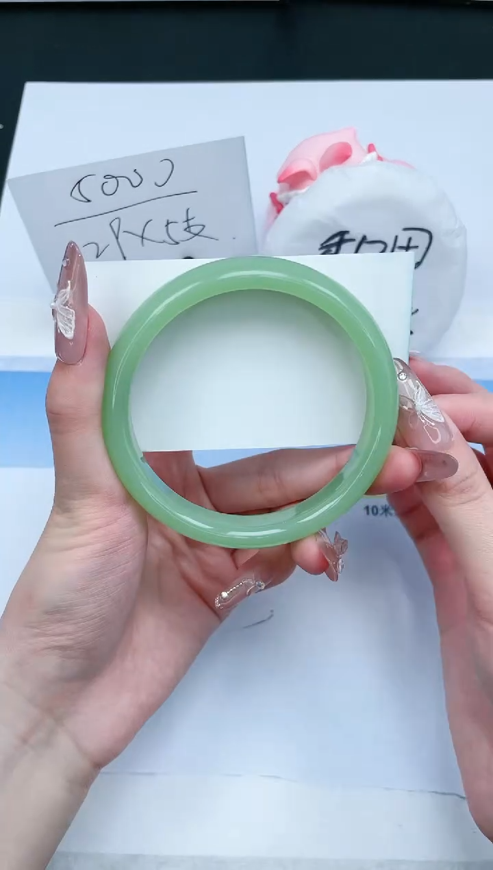 【闪购商品】石英质玉手镯未镶嵌41-65