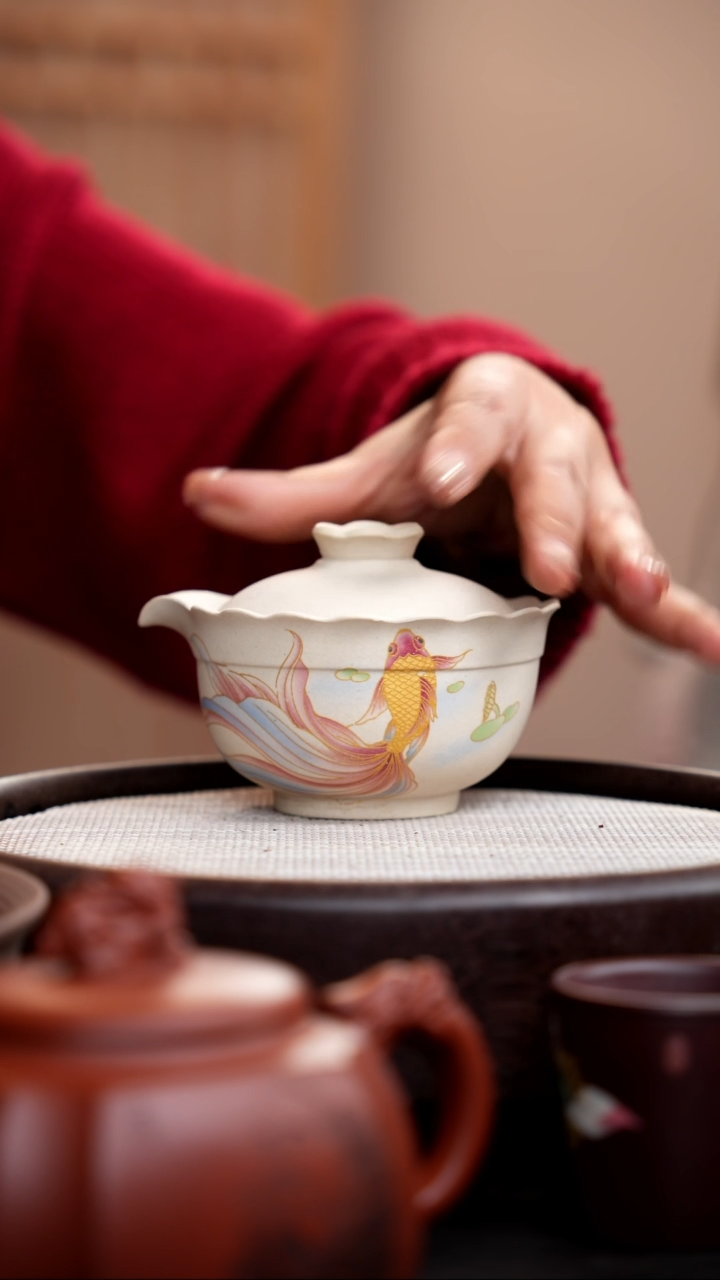 【闪购商品】紫砂茶壶白玉段金鱼盖碗+宜红005