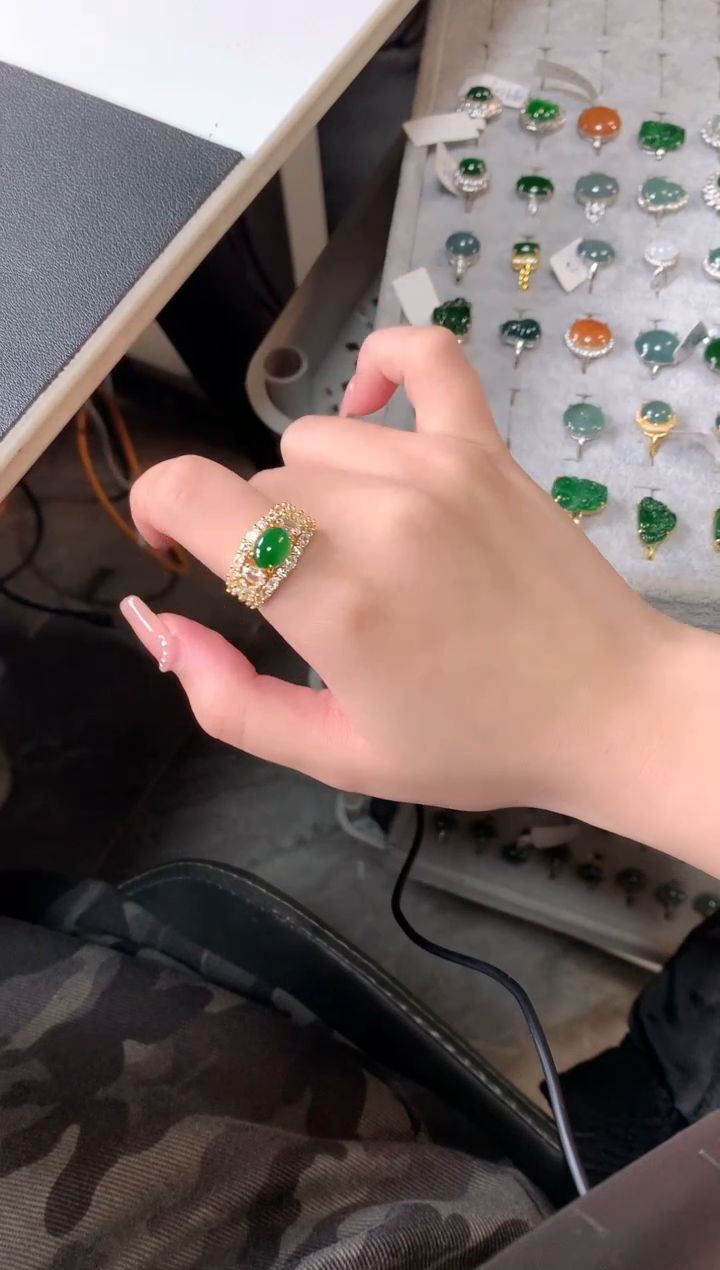 【闪购商品】翡翠戒指银S925镶嵌52141