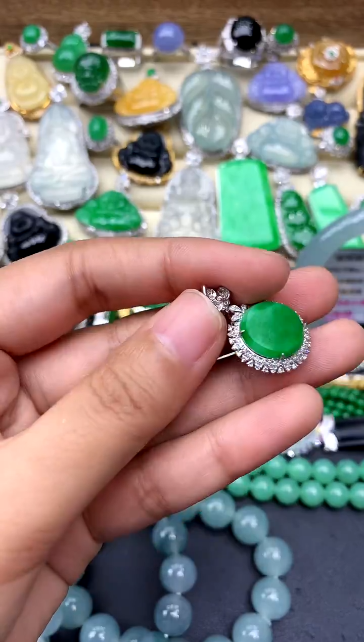 【闪购商品】翡翠颈饰18K金镶嵌119-中国好珍宝