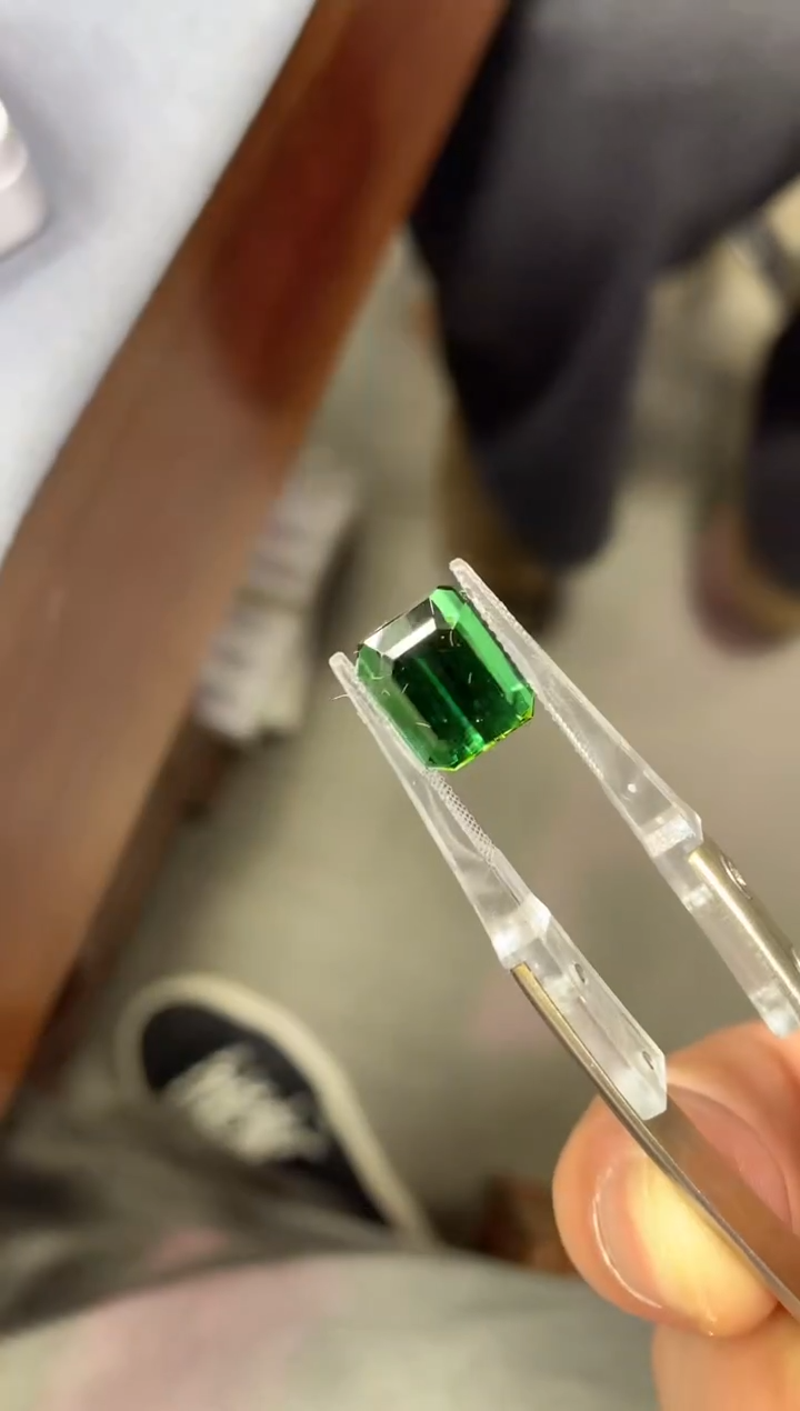 【闪购商品】碧玺裸石未镶嵌6.7ct 21