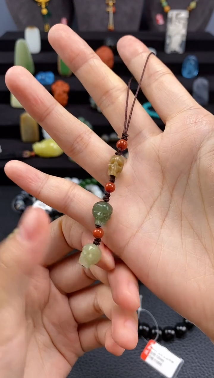 手串未镶嵌和田玉挂件