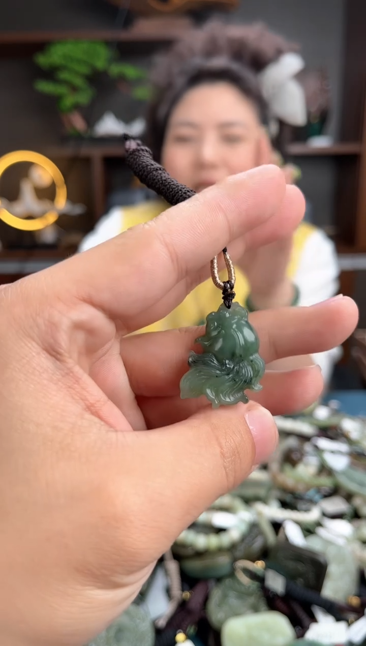 和田玉未镶嵌颈饰多样性发货，一物一拍