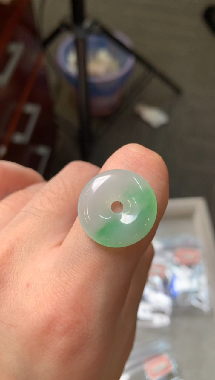 未镶嵌定制翡翠裸玉