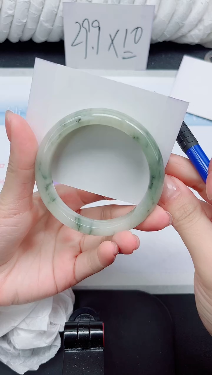 【闪购商品】石英质玉手镯未镶嵌54#56.2