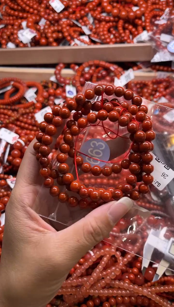 南红玛瑙未镶嵌珠宝奇石663-7