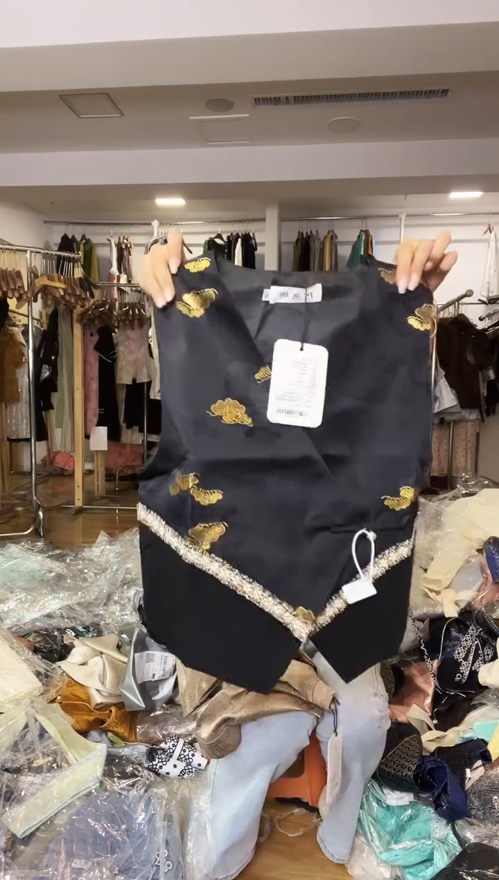    XL码      115-125斤