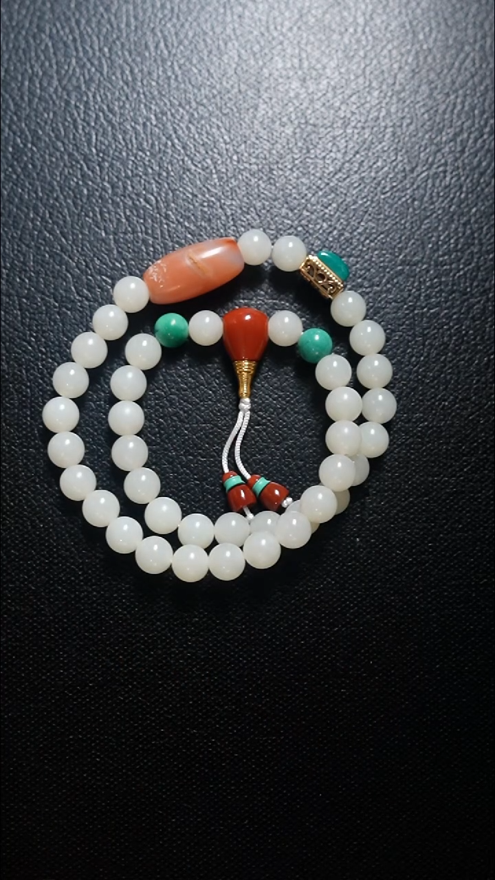 颈饰未镶嵌和田玉今****来手串