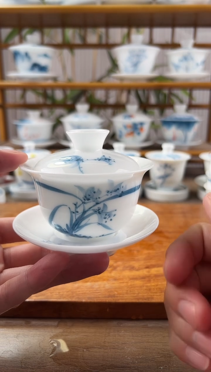 微瑕高冰兰花130ml三才盖碗