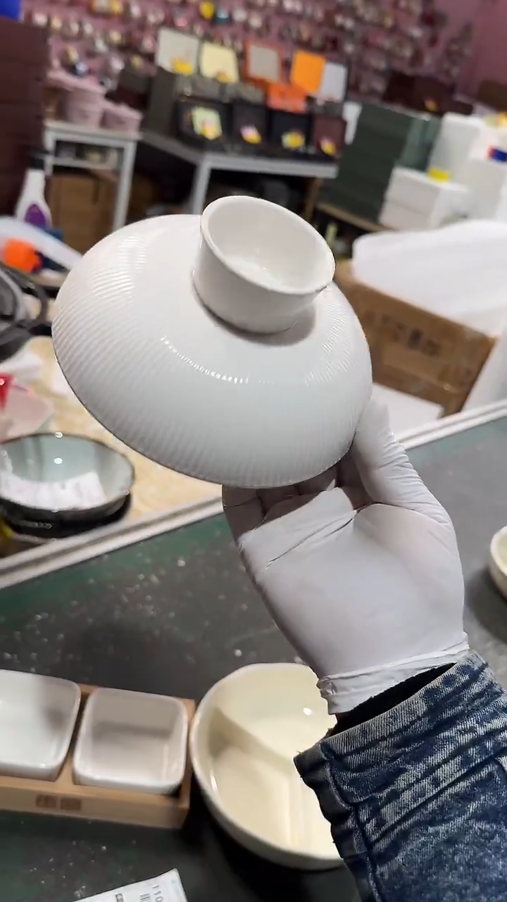 陶瓷6英寸线条高脚 微瑕凑满20元包邮