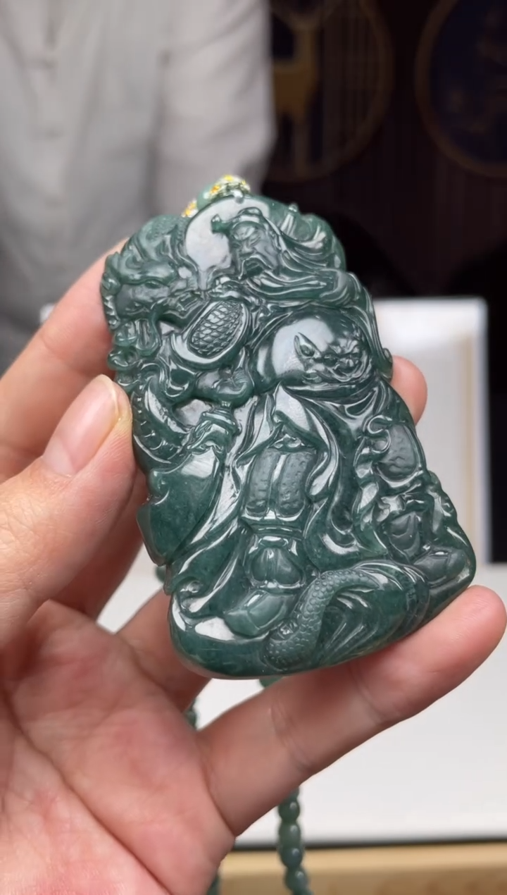 【闪购商品】翡翠颈饰未镶嵌      *69