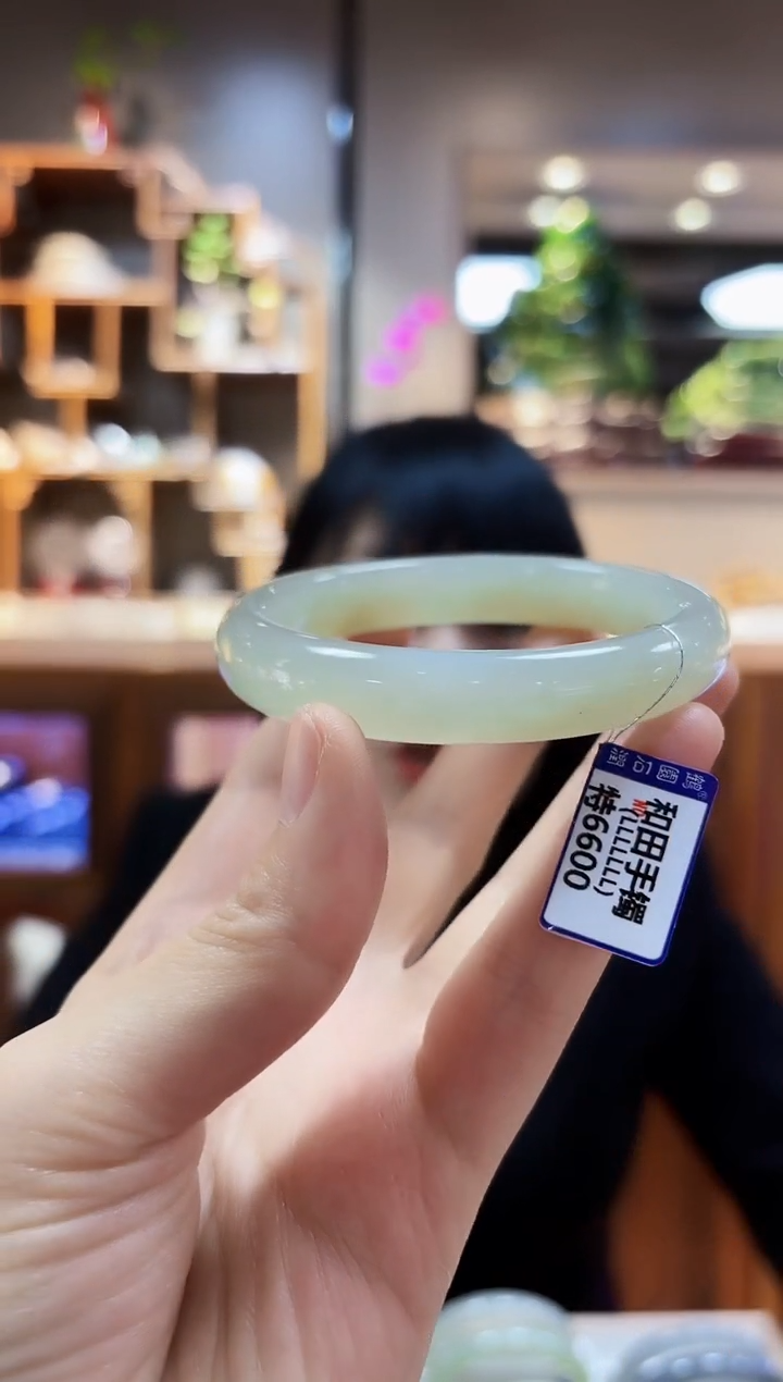 【闪购商品】和田玉57.7未镶嵌手镯