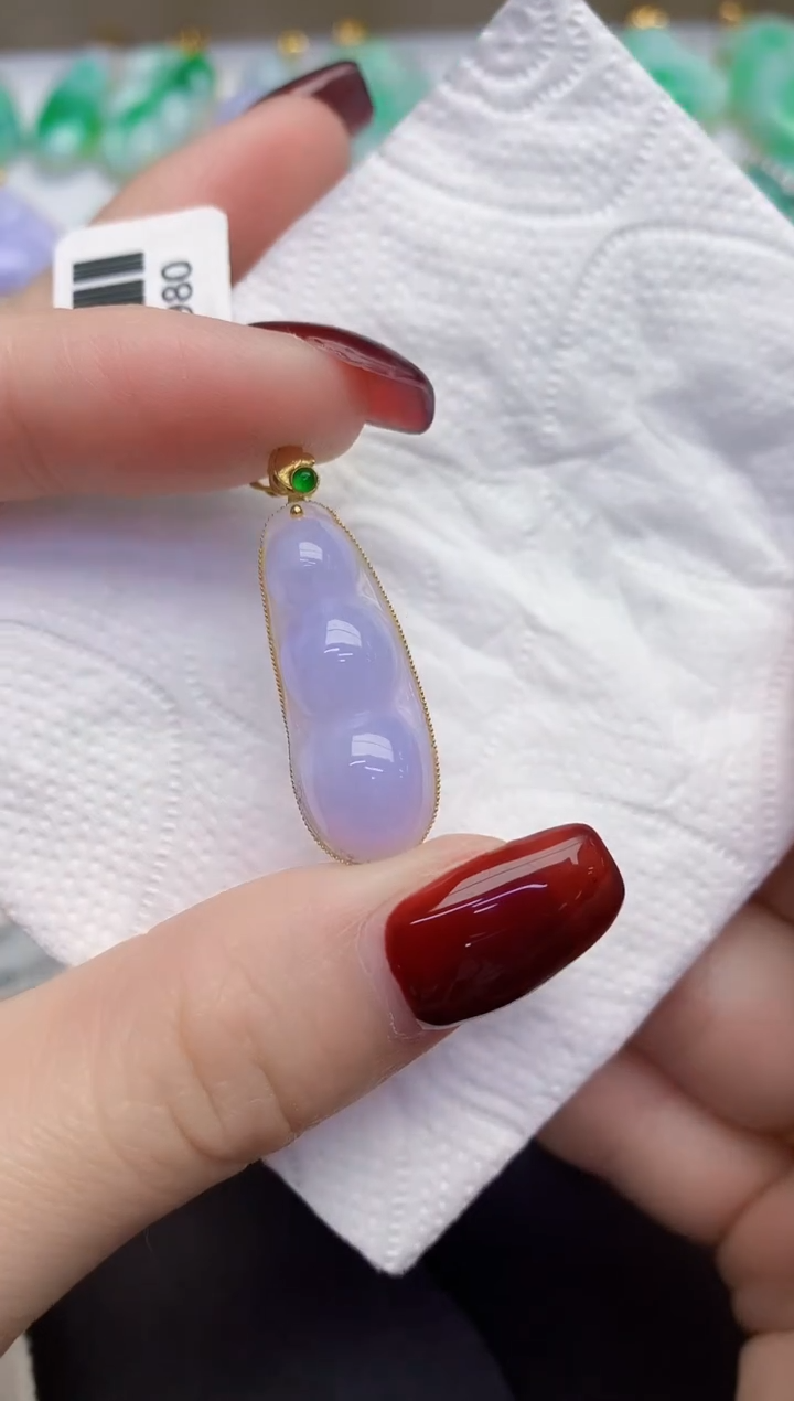 颈饰18K金镶嵌翡翠缅甸天然翡翠A货