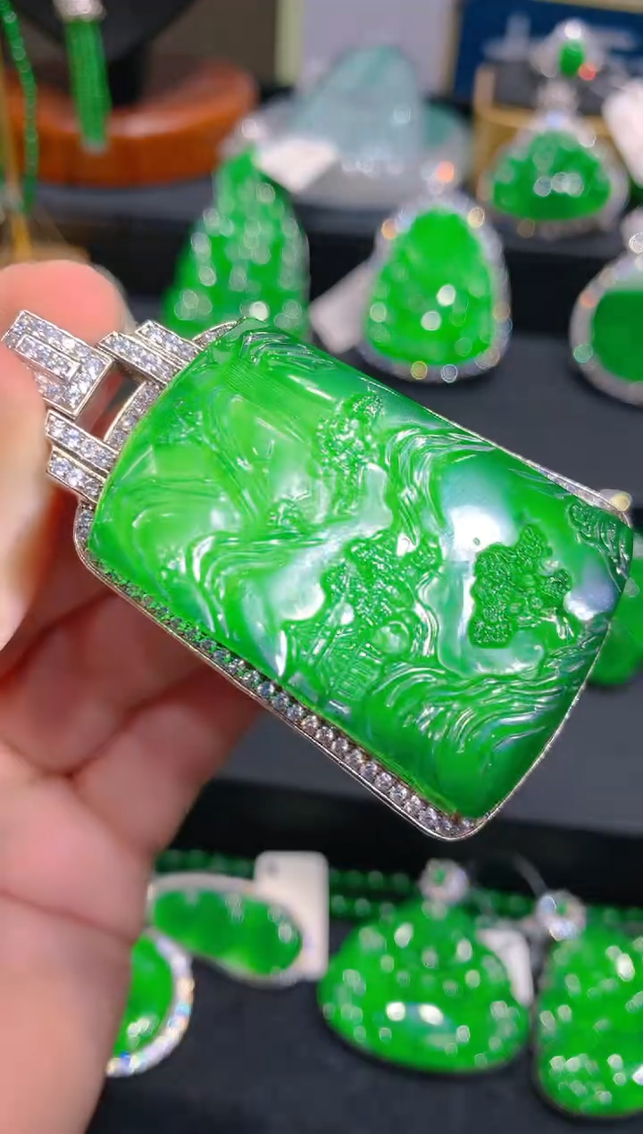 【闪购商品】翡翠颈饰银S925镶嵌64一季