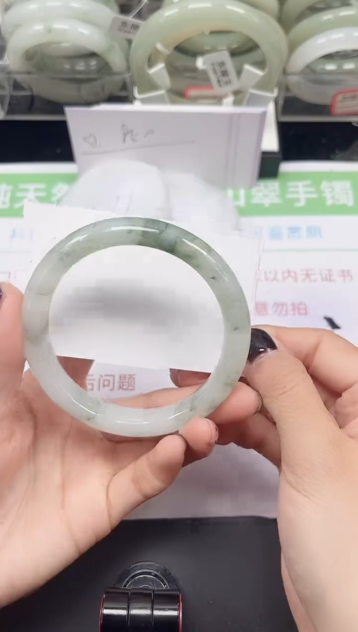 未镶嵌手镯石英质玉130-60/61