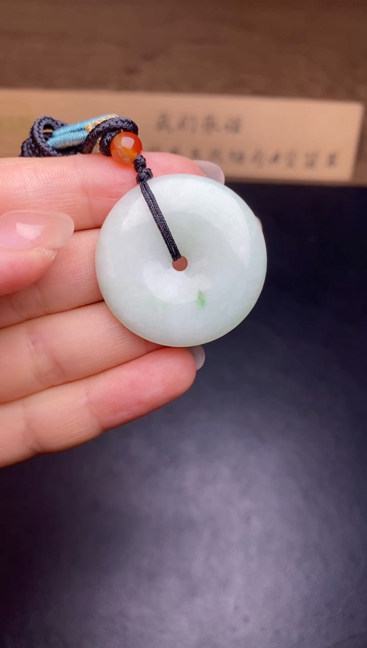 【闪购商品】翡翠颈饰未镶嵌翡翠