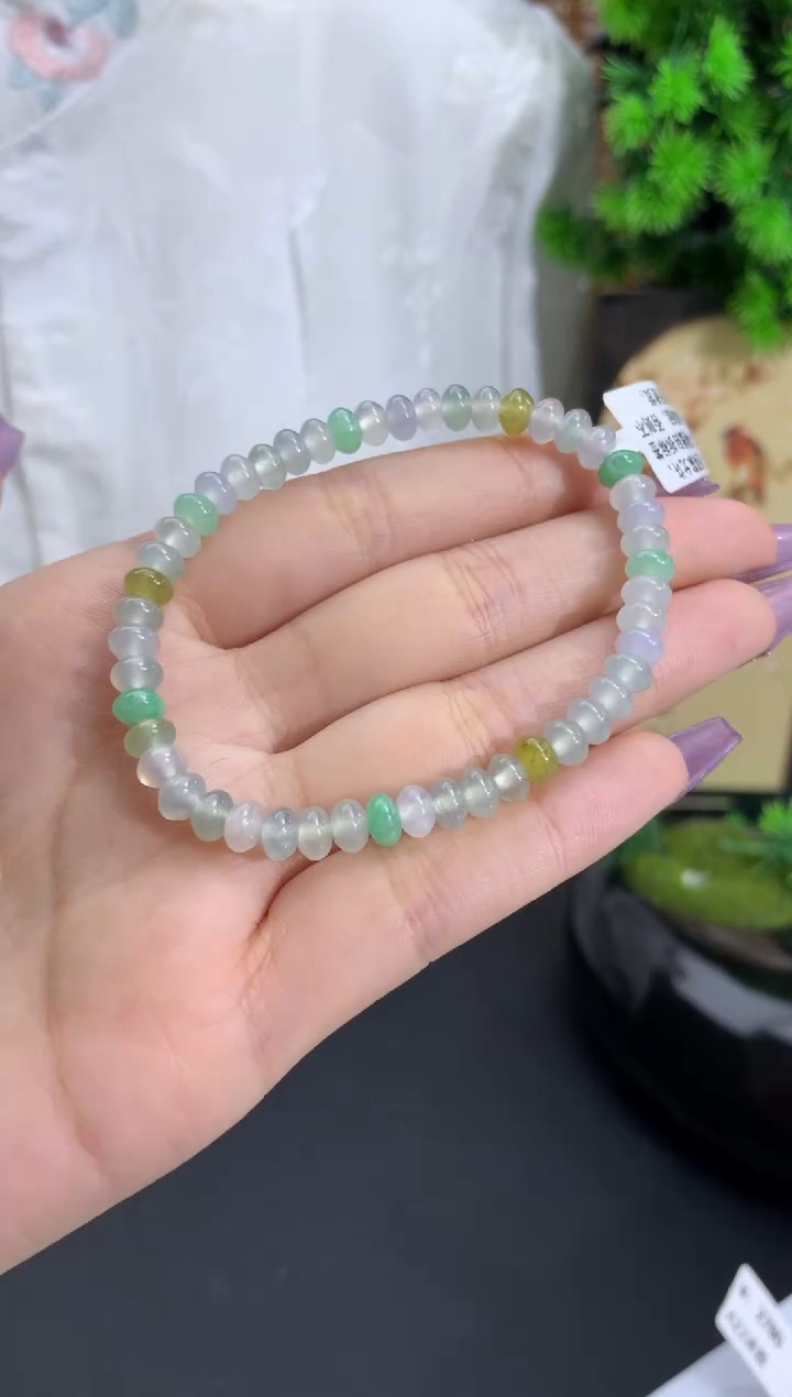 【闪购商品】翡翠手链未镶嵌卡5.6mm